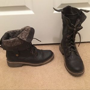 Mid calf/fold down boots